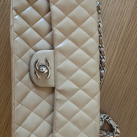 Chanel should bag - Picture 2 of 10